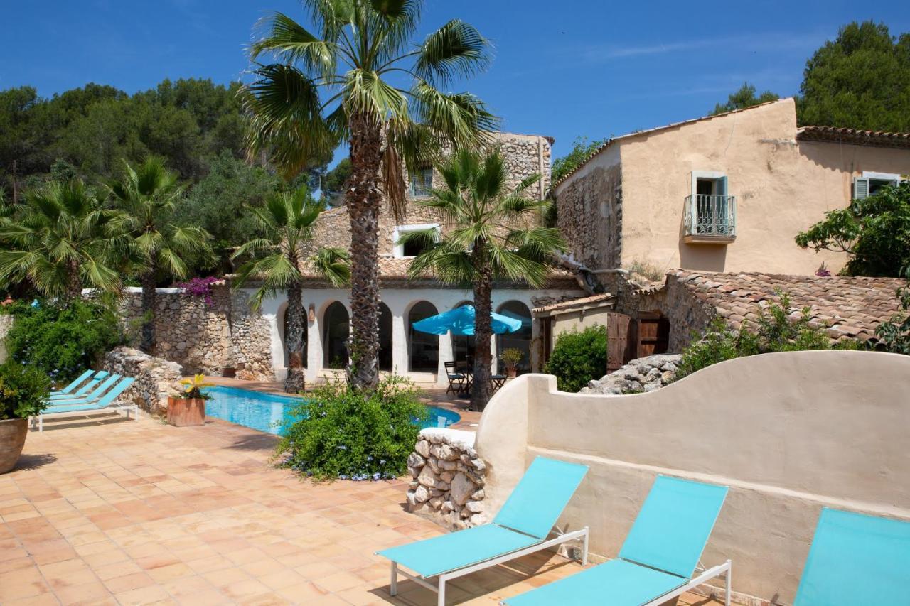 Sitges Hill Retreats-Masia Nur 22 Bedrooms Divided Over 9 Houses For Max 44 Guests Canyelles  Exterior photo