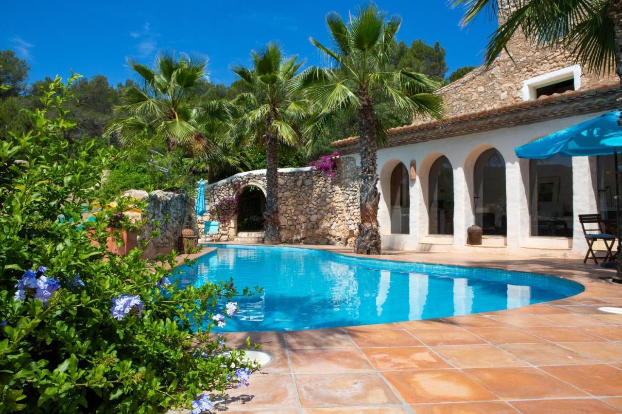 Sitges Hill Retreats-Masia Nur 22 Bedrooms Divided Over 9 Houses For Max 44 Guests Canyelles  Exterior photo