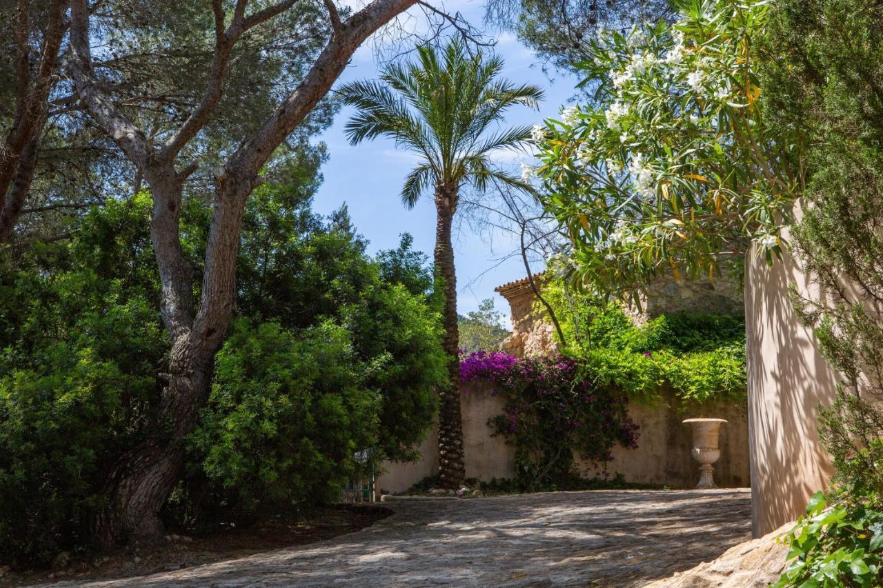Sitges Hill Retreats-Masia Nur 22 Bedrooms Divided Over 9 Houses For Max 44 Guests Canyelles  Exterior photo